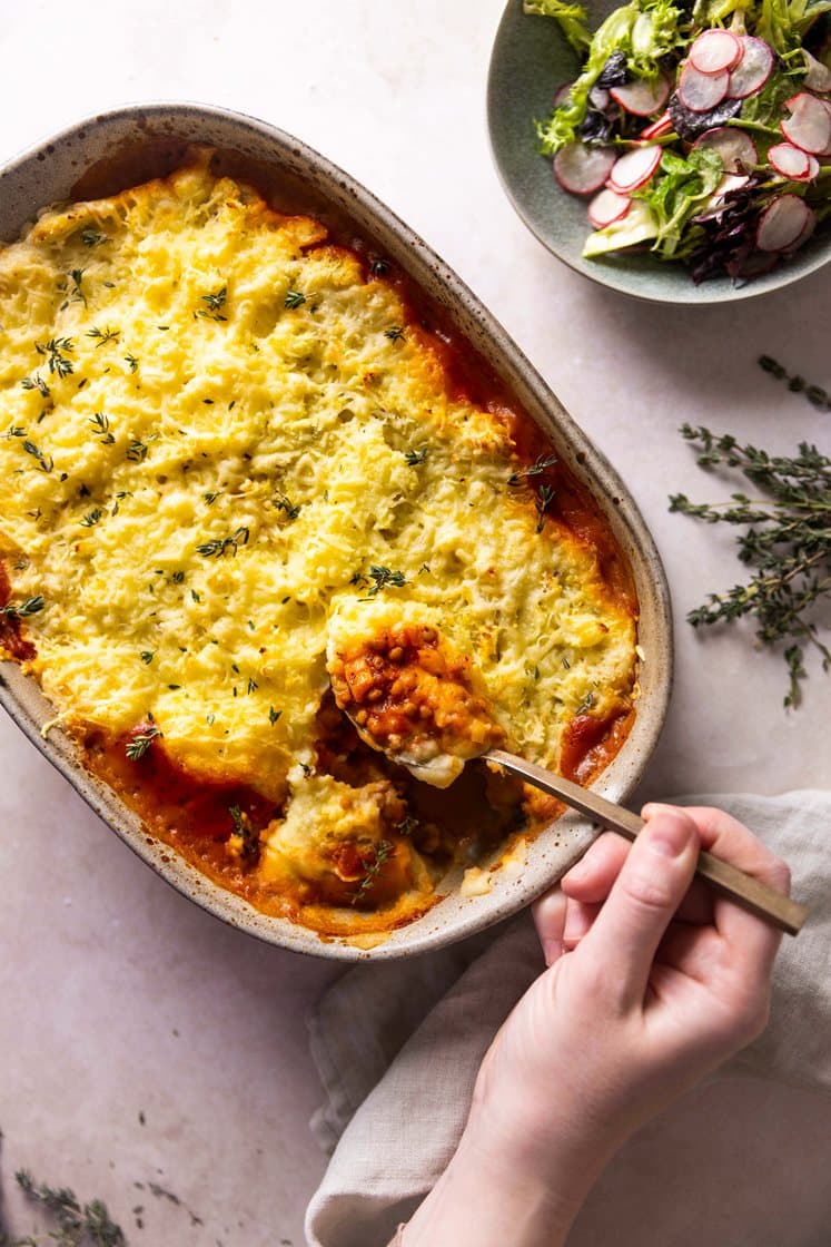 Gardener's pie med grønne linser, potetmoslokk og frisk salat