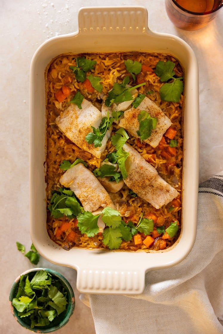 Alt-i-ett curryform med lyr og ris